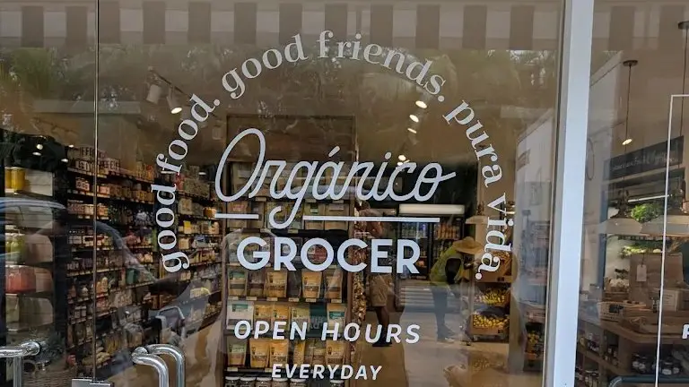 Orgánico (grocer + bakery) (photo courtesy of the venue)